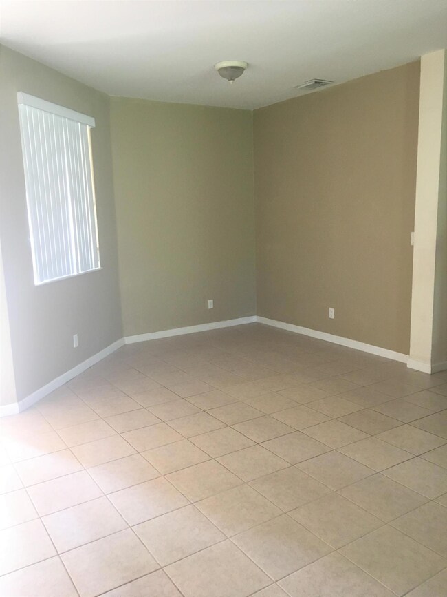 2305 Center Stone Ln, Riviera Beach, FL 33404 - photo 3