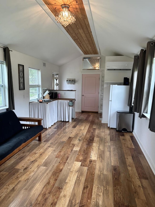 129 Pine Bluff Ct, Springtown, TX 76082 - photo 7