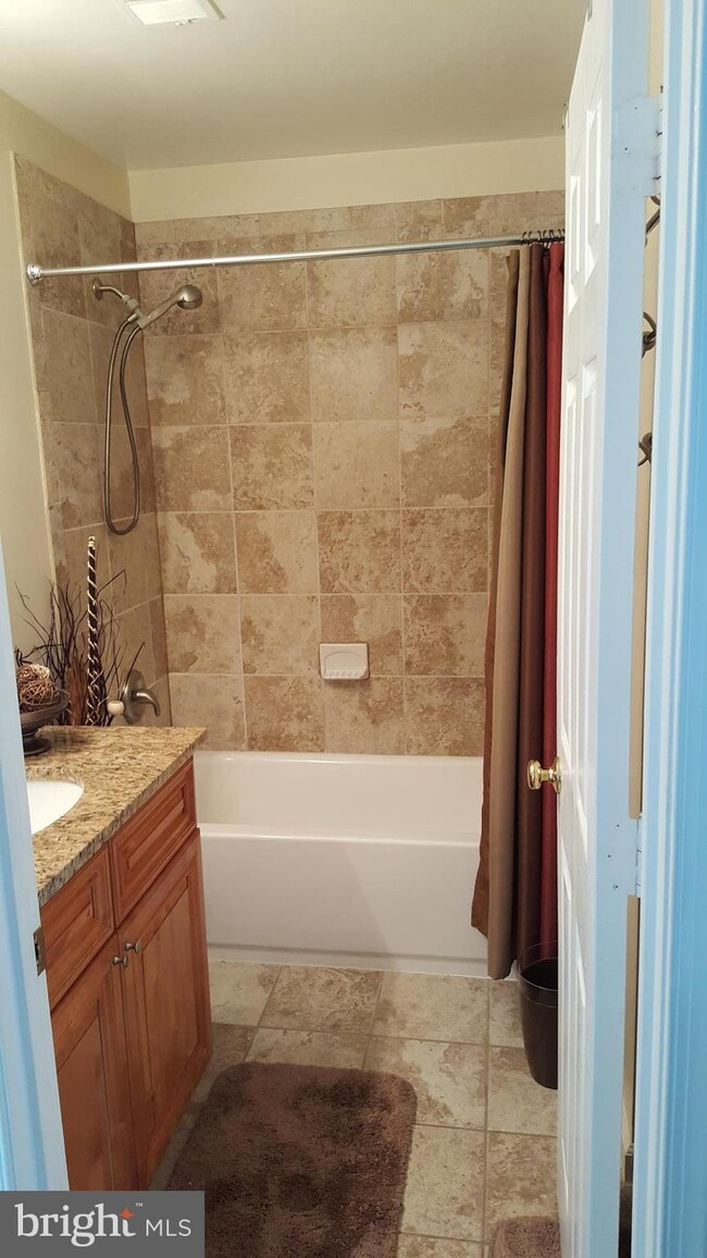 10401 Elders Hollow Dr, Bowie, MD 20721 - photo 3