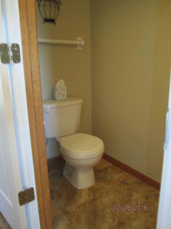 1490 Pecan Place, Circleville, OH 43113 - photo 7