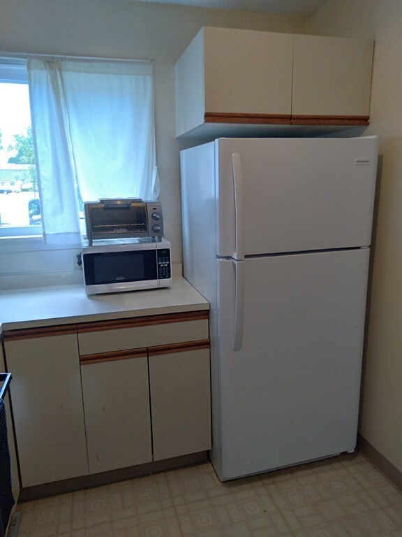 170 E Hadley Rd unit 74, Amherst, MA 01002 - photo 4