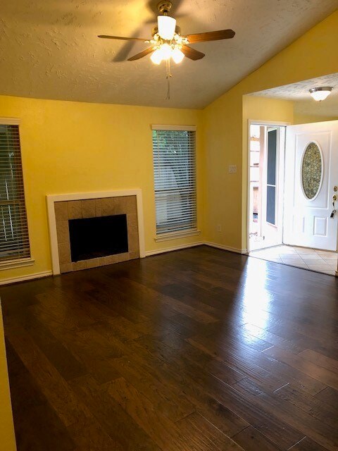 7830 Winehill Ln, Houston, TX 77040 - photo 4