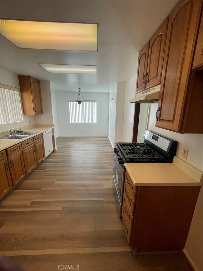 643 Manchester Dr, Inglewood, CA 90301 - photo 4