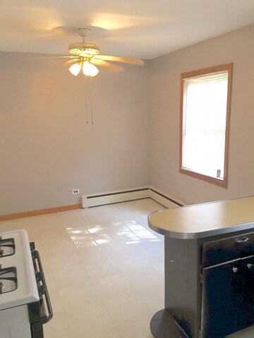 8229 Lake St unit 1, River Forest, IL 60305 - photo 5