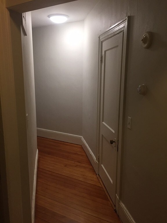 805 Washington St unit 1, Brookline, MA 02446 - photo 3