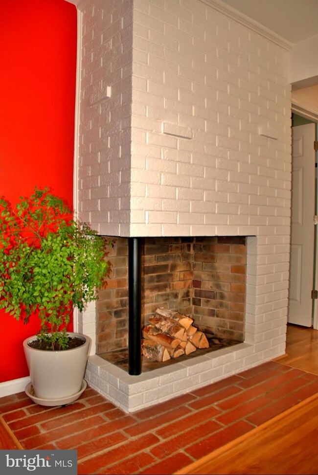 2703 Dennis Ave, Silver Spring, MD 20902 - photo 3