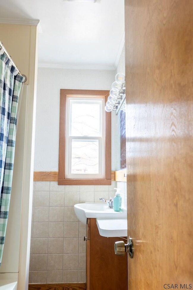 1024 Pomona Dr, Johnstown, PA 15905 - photo 6