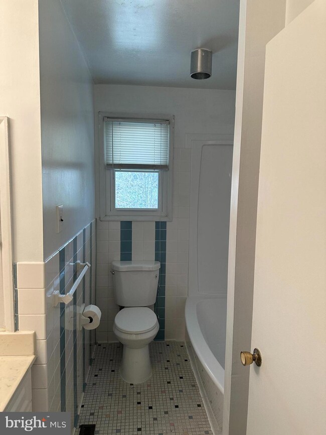 341 Park Hall S, Laurel, MD 20724 - photo 6