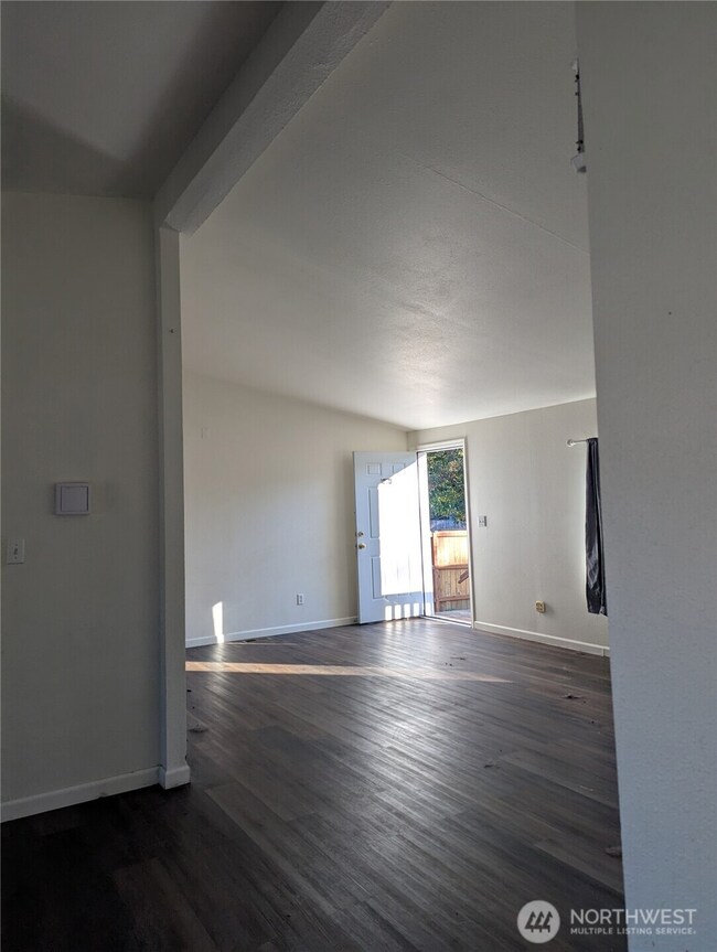 1905 Honeysuckle Ln, Centralia, WA 98531 - photo 7