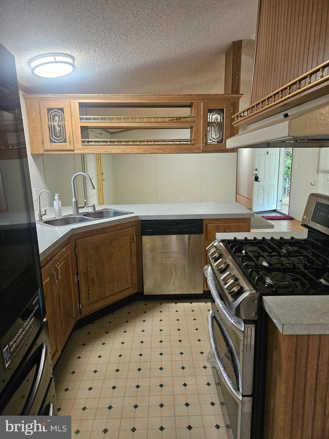 9 Mark Rd, Honey Brook, PA 19344 - photo 4