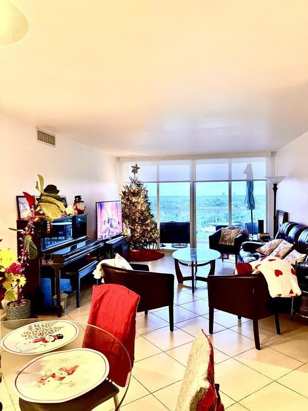 5600 Collins Ave unit 11P, Miami Beach, FL 33140 - photo 4