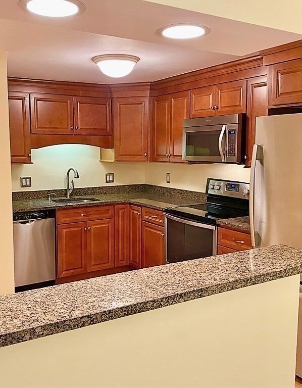 22 9th St unit 605, Medford, MA 02155 - photo 4