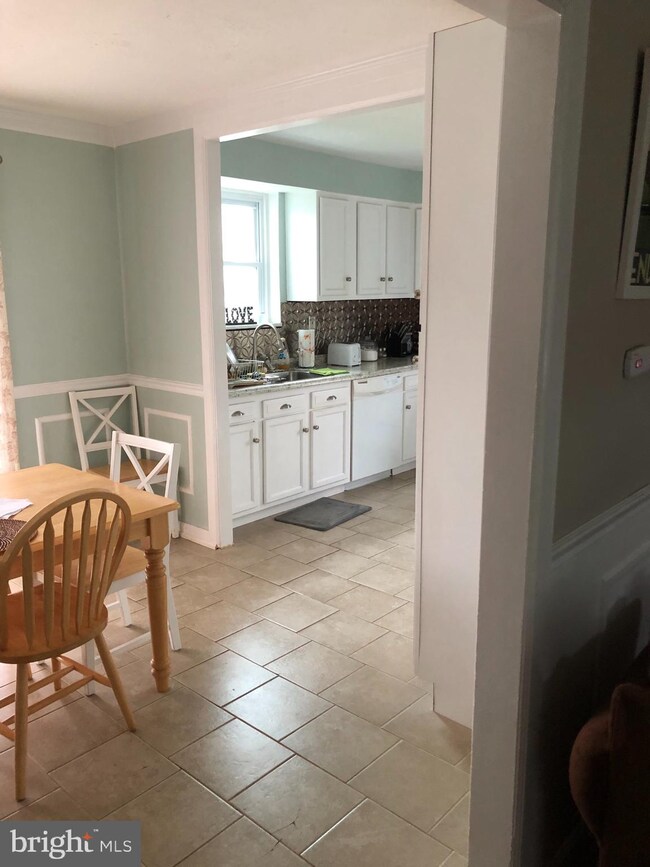 459 Griscom Dr, Woodbury, NJ 08096 - photo 7