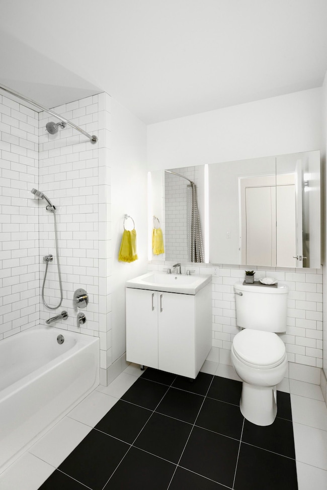 unlisted-address, New York, NY 10005 - photo 4