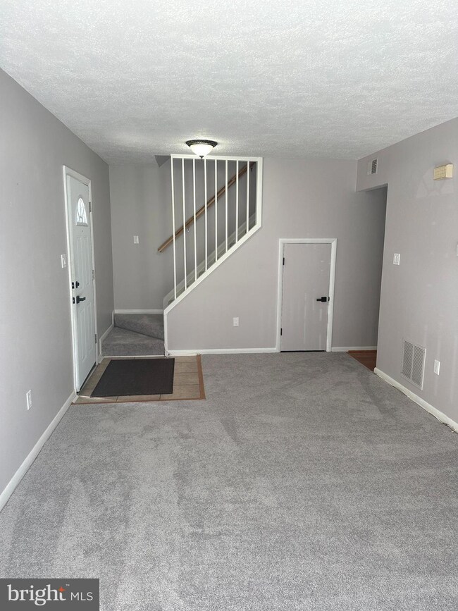 9452 Timesweep Ln, Columbia, MD 21045 - photo 4