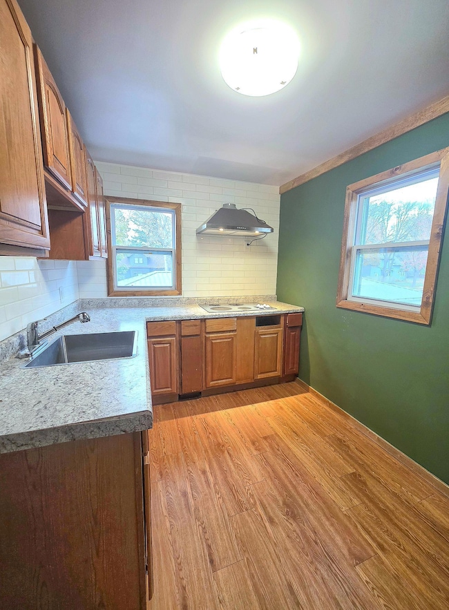 805 4th St SW, Willmar, MN 56201 - photo 7