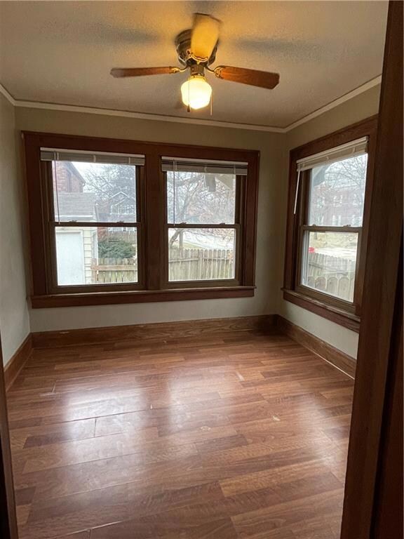 1067 42nd St, Des Moines, IA 50311 - photo 6