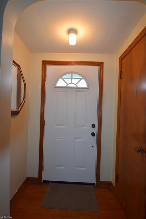 854 5th St, Struthers, OH 44471 - photo 2