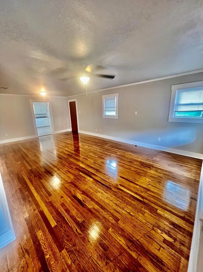 121 N Madison St, San Angelo, TX 76901 - photo 2