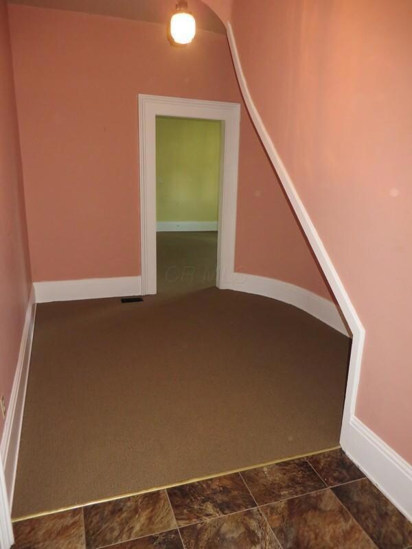 120 S Maple St, Lancaster, OH 43130 - photo 4