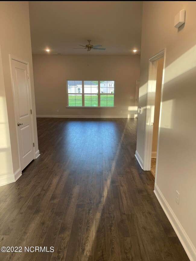 1AB3E160-9779-4F3F-81EA-0F864203A507