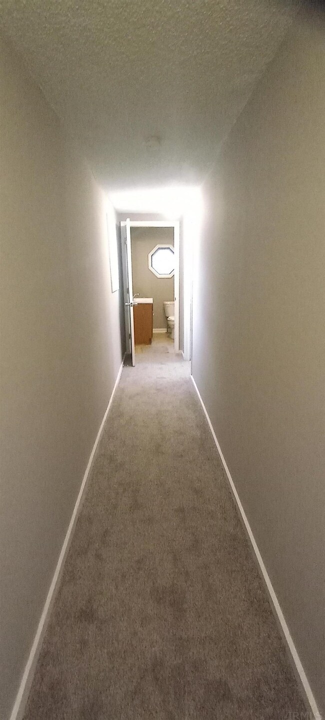 1217 E 6th St, Muncie, IN 47302 - photo 6