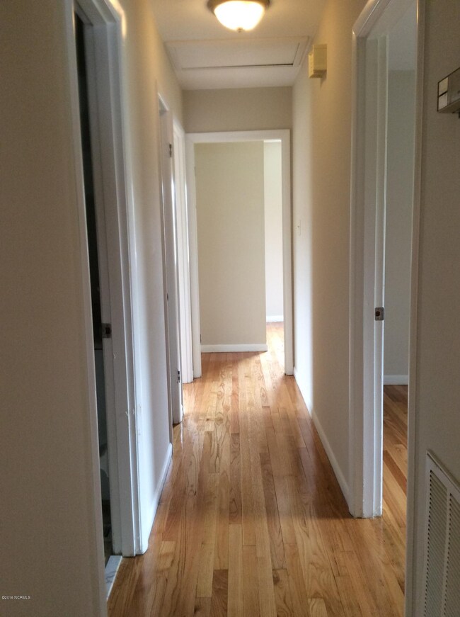 820 Williams St, Jacksonville, NC 28540 - photo 6