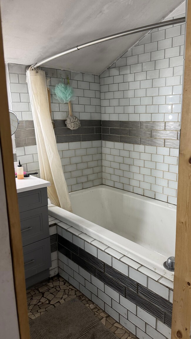 20320 Kaiser Rd, Gregory, MI 48137 - photo 7