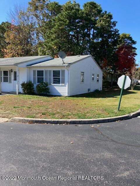 18 Norwalk Ave unit 70, Whiting, NJ 08759 - photo 3