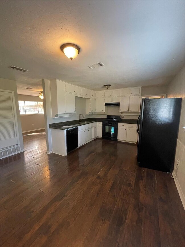 8848 Kate St, Fort Worth, TX 76108 - photo 7