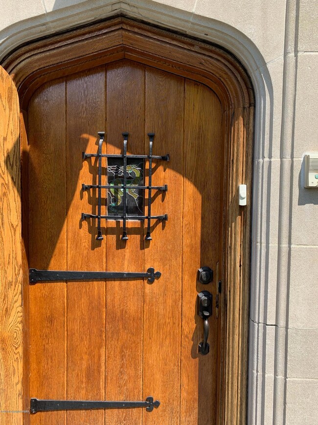 540 Sarah St, Stroudsburg, PA 18360 - photo 6