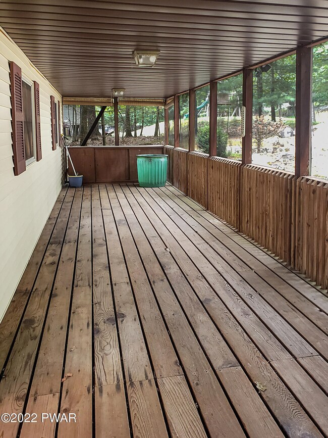 352 Wild Acres Dr, Dingmans Ferry, PA 18328 - photo 3