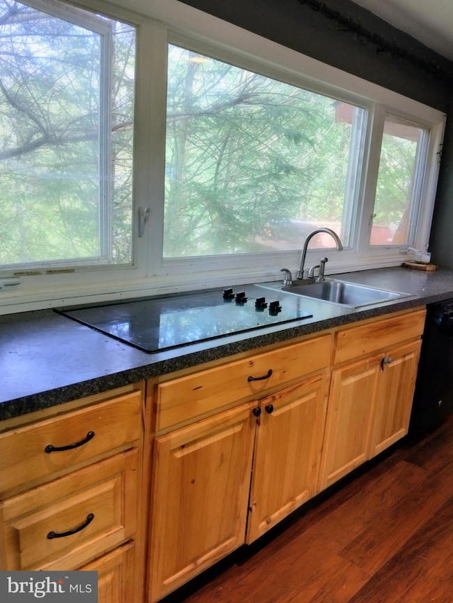 192 Cambridge Ct, Lehman, PA 18324 - photo 2