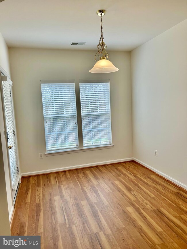 5925 Abrianna Way unit P, Elkridge, MD 21075 - photo 6