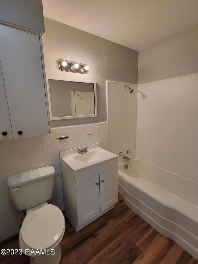 869 von Blond unit B, Lake Charles, LA 70615 - photo 5