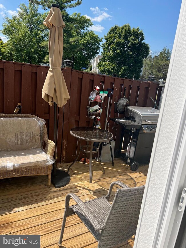 8611 Sacramento Dr unit 8611, Alexandria, VA 22309 - photo 7