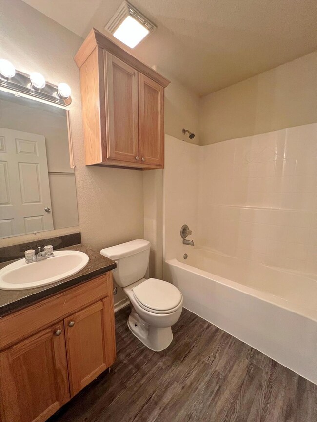 126 Sunburst Ct, Weatherford, TX 76087 - photo 7