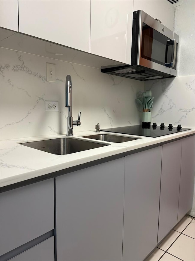 5757 Ocean Tower Ave Isla Verde Ave unit 1102, Carolina, PR 00979 - photo 2