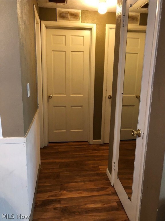 4875 Oster Rd, Sheffield Village, OH 44054 - photo 7