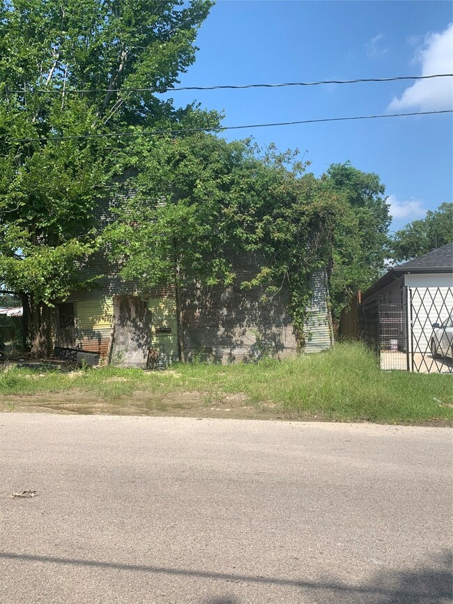 6006 England St, Houston, TX 77021 - photo 3