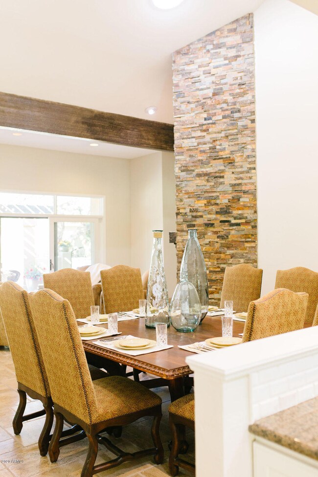 DININGROOM