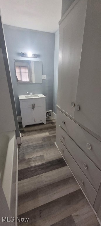 842 Stadelman Ave, Akron, OH 44320 - photo 6