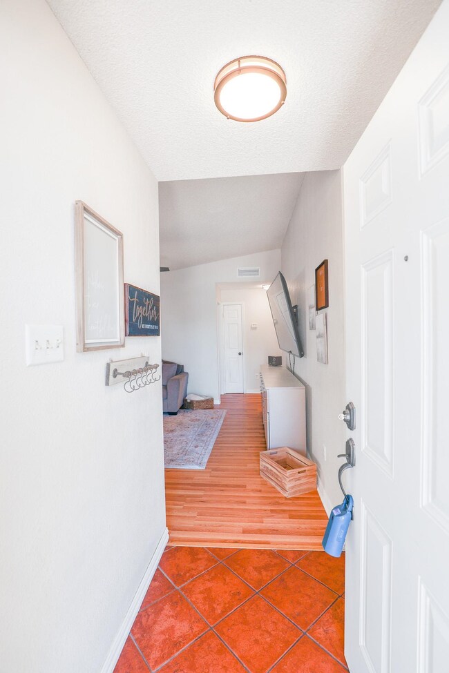 2220 Idaho Dr, Alamogordo, NM 88310 - photo 3