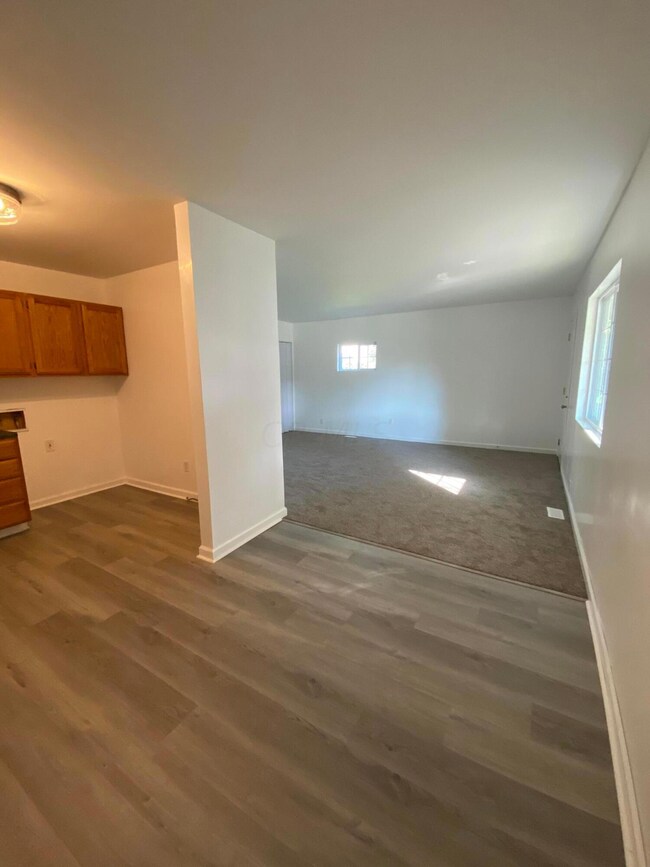 1760 Eastfield Dr N, Columbus, OH 43223 - photo 7