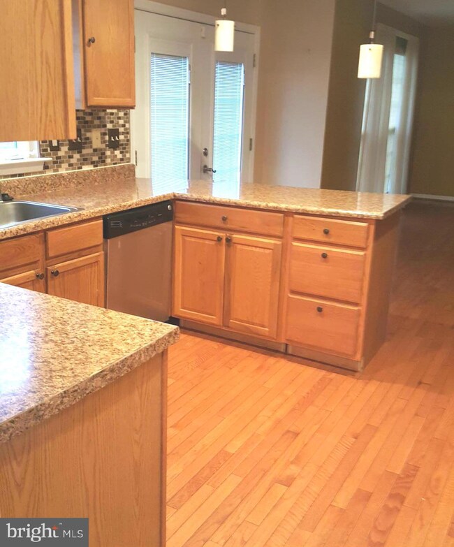 4625 Queens Grove St, White Plains, MD 20695 - photo 4