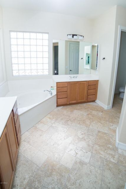 15446 W. Eugene-5