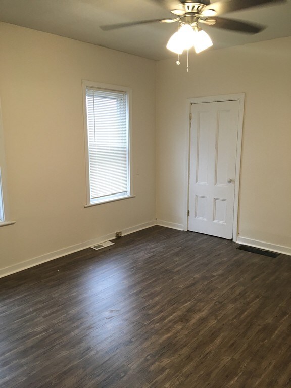 862 Locust St unit 1, Fall River, MA 02720 - photo 2