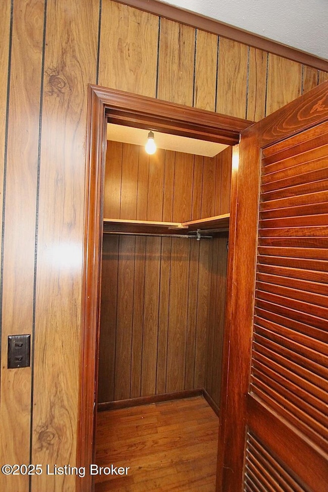 All Photos - 1 of 1 (5)