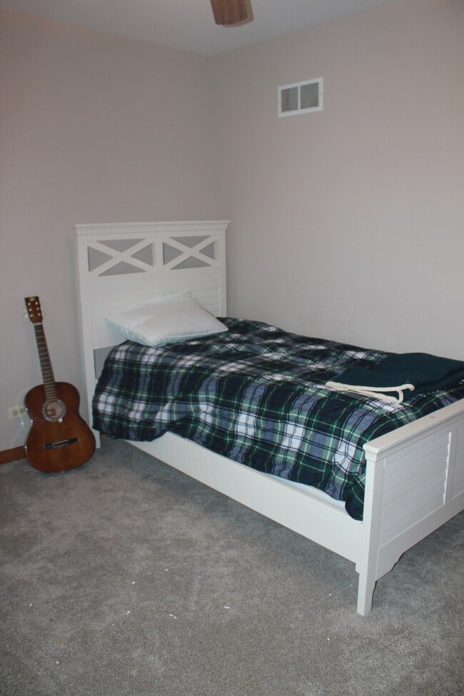 764 S River Rd, Naperville, IL 60540 - photo 7