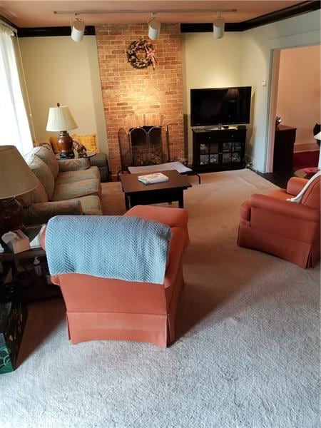 A COMFORTABLE LIVING ROOM THAT WAS DESIGNED FOR FA